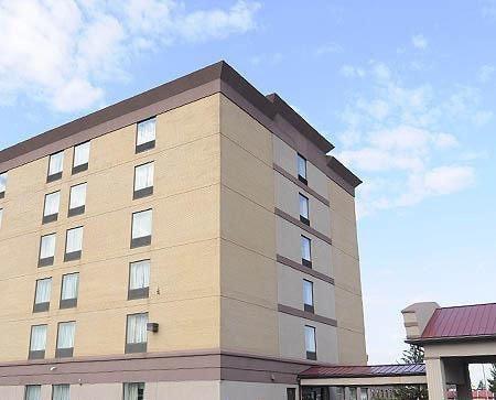 Days Inn By Wyndham Calumet Park Экстерьер фото